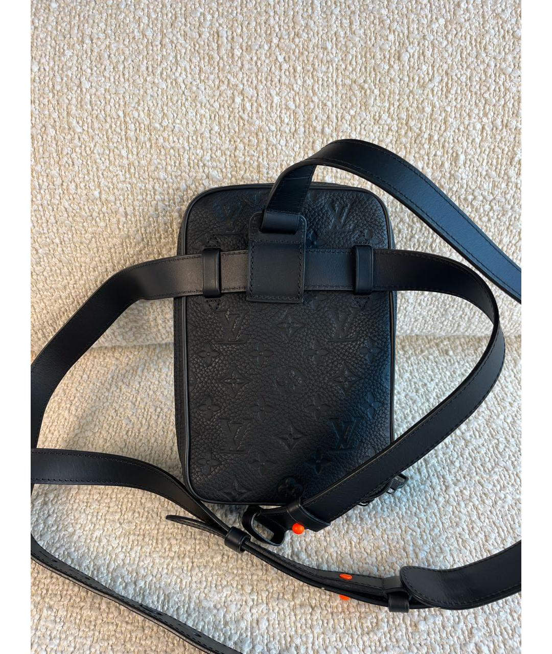 LOUIS VUITTON Черная кожаная сумка на плечо, фото 3