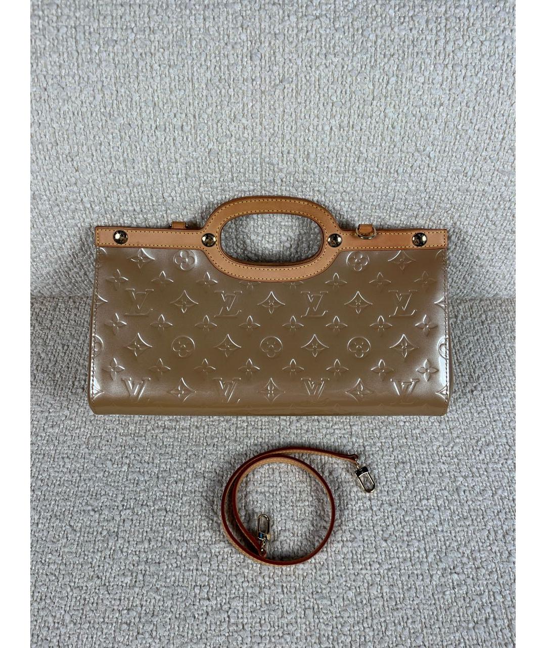 LOUIS VUITTON Бежевая сумка с короткими ручками из лакированной кожи, фото 6