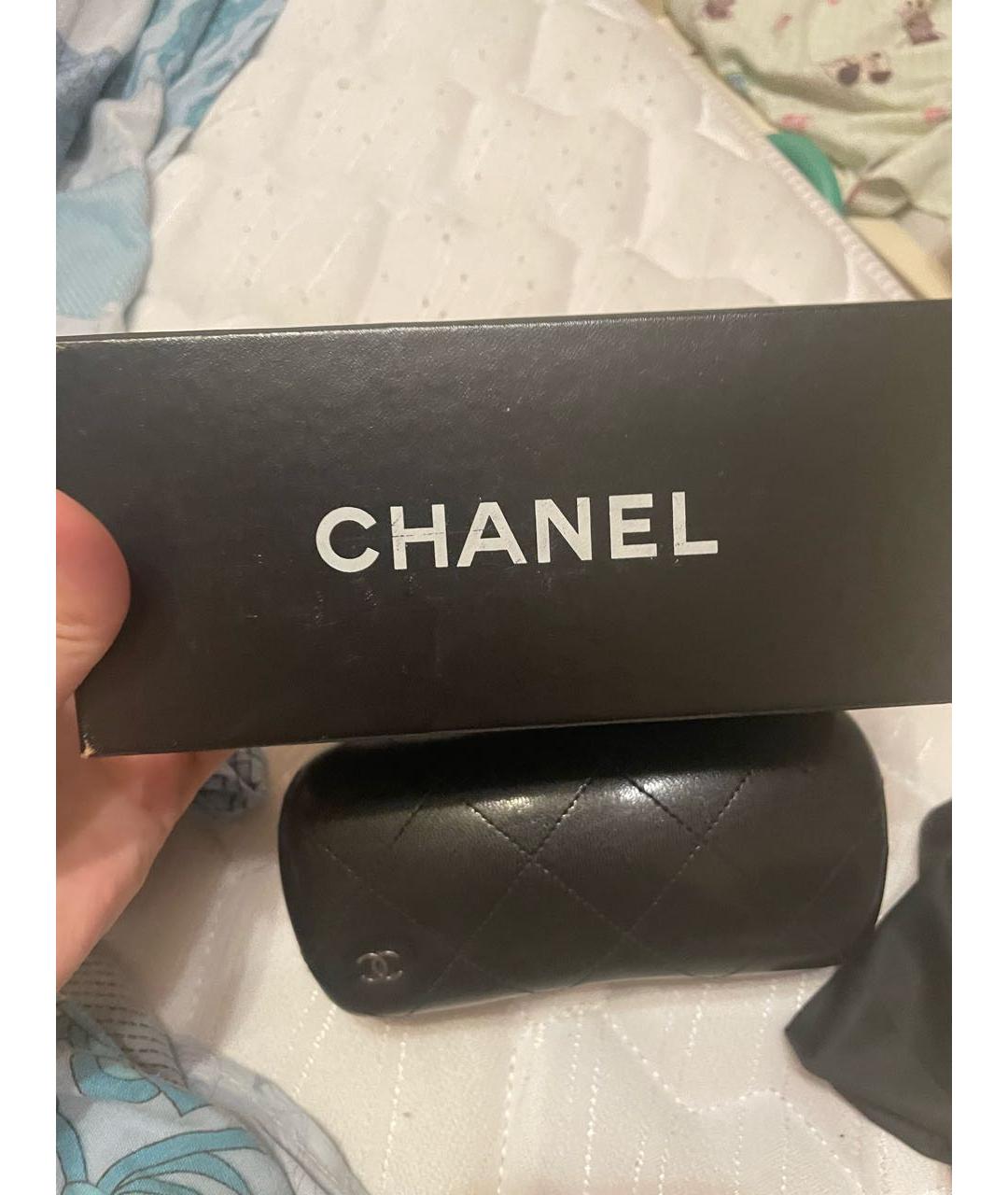 CHANEL Золотые пластиковые солнцезащитные очки, фото 4
