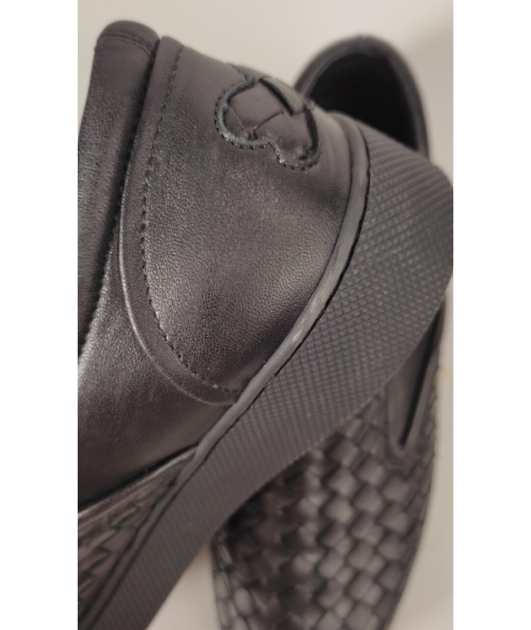 BOTTEGA VENETA Черные кожаные слипоны, фото 7