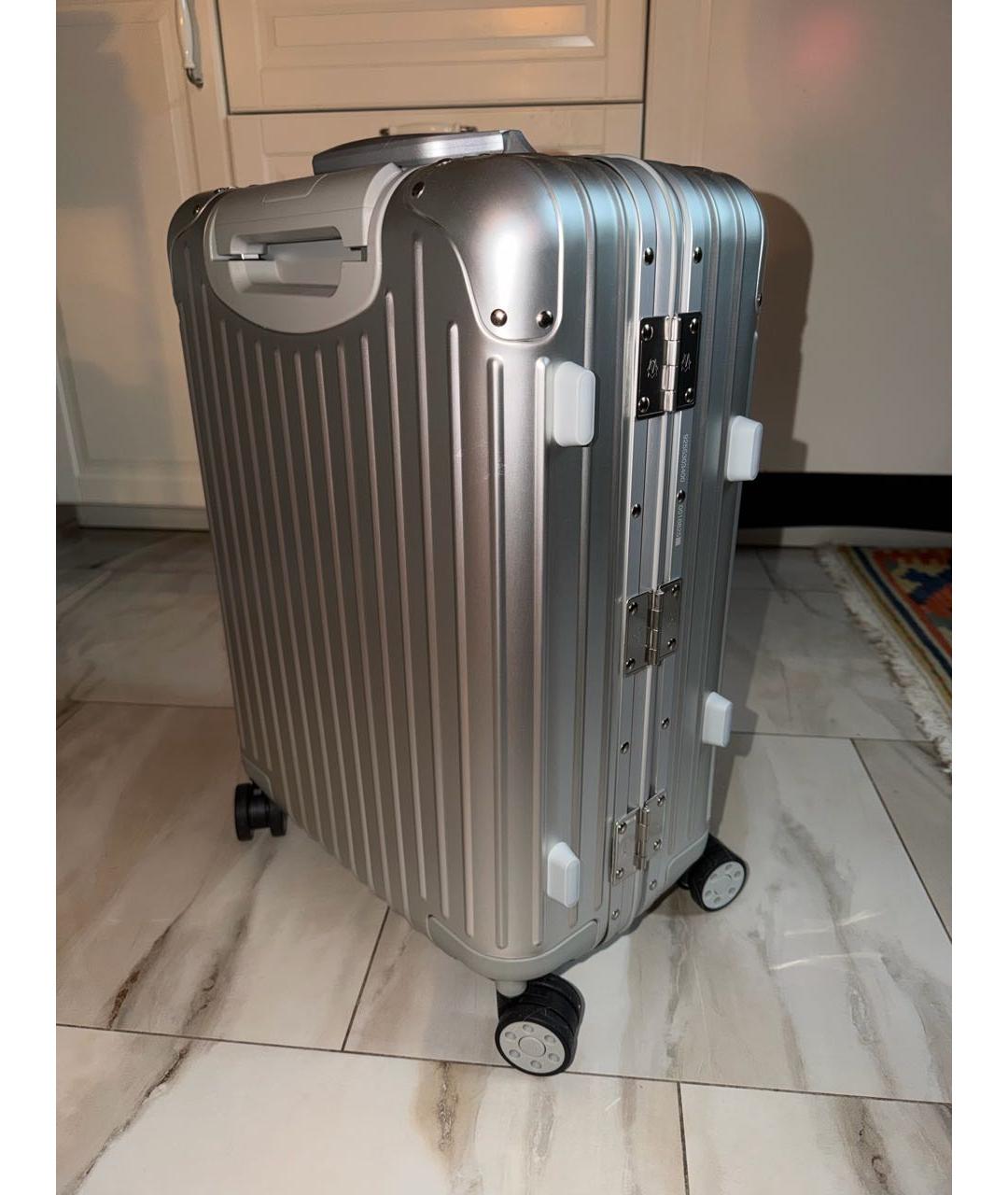 Rimowa Серебряный чемодан, фото 2