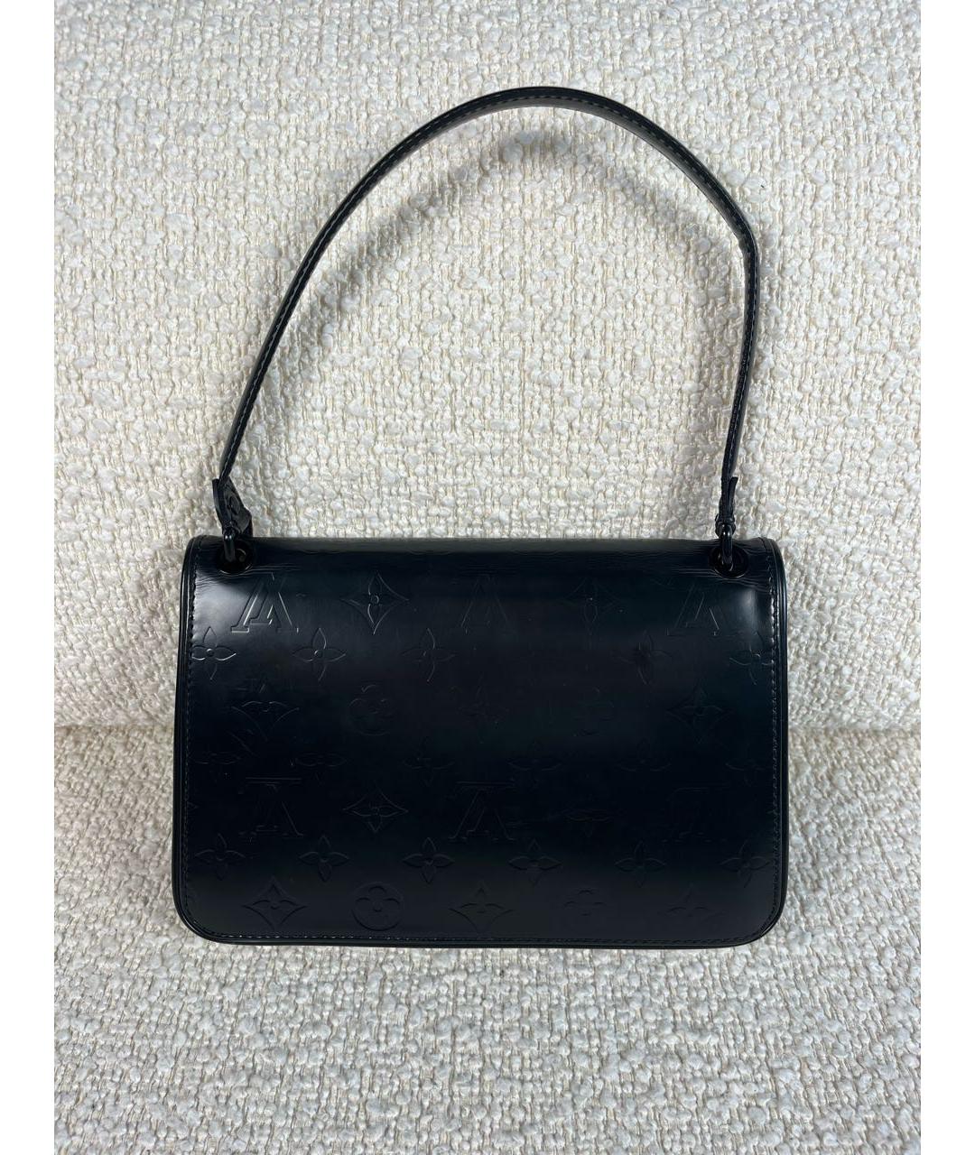 LOUIS VUITTON Черная сумка с короткими ручками из лакированной кожи, фото 3