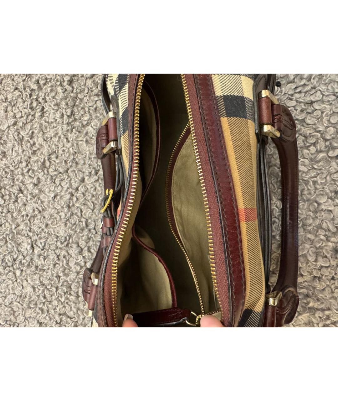 BURBERRY Коричневая кожаная сумка с короткими ручками, фото 7