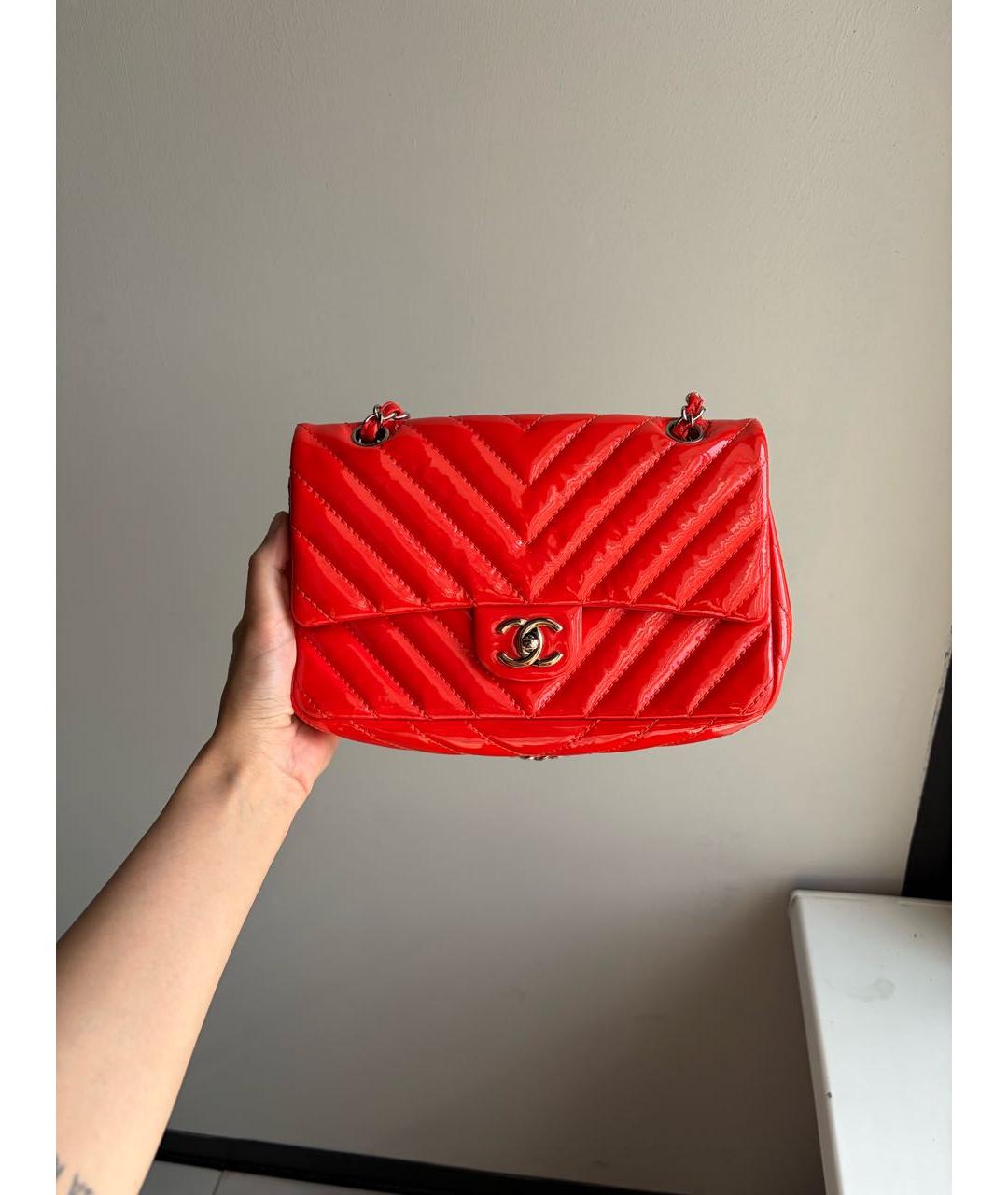 CHANEL Коралловая кожаная сумка с короткими ручками, фото 9