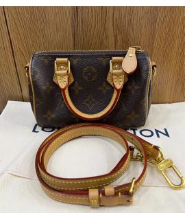 LOUIS VUITTON Сумка через плечо