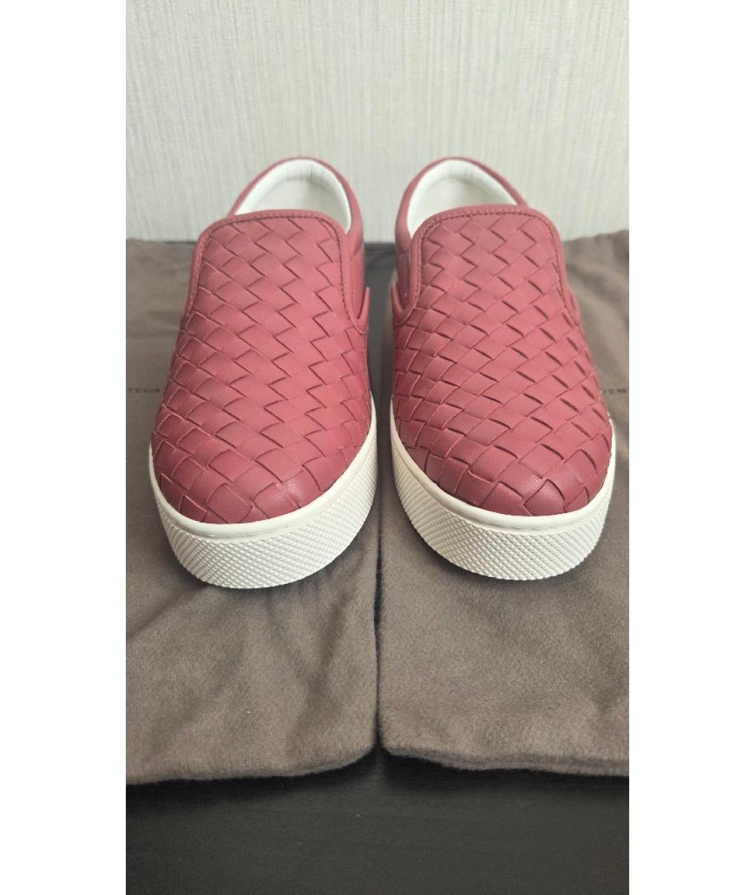 BOTTEGA VENETA Розовые кожаные слипоны, фото 2