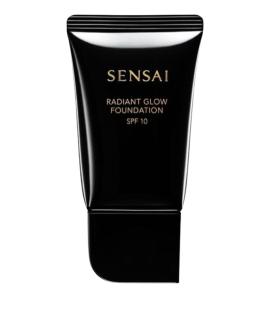 SENSAI Тональное средство