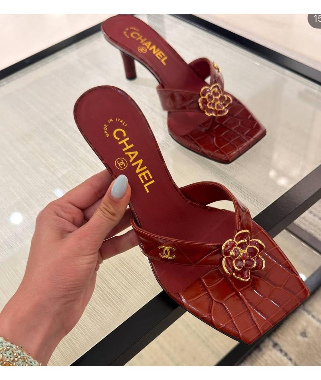 CHANEL Бордовые кожаные мюли, фото 2