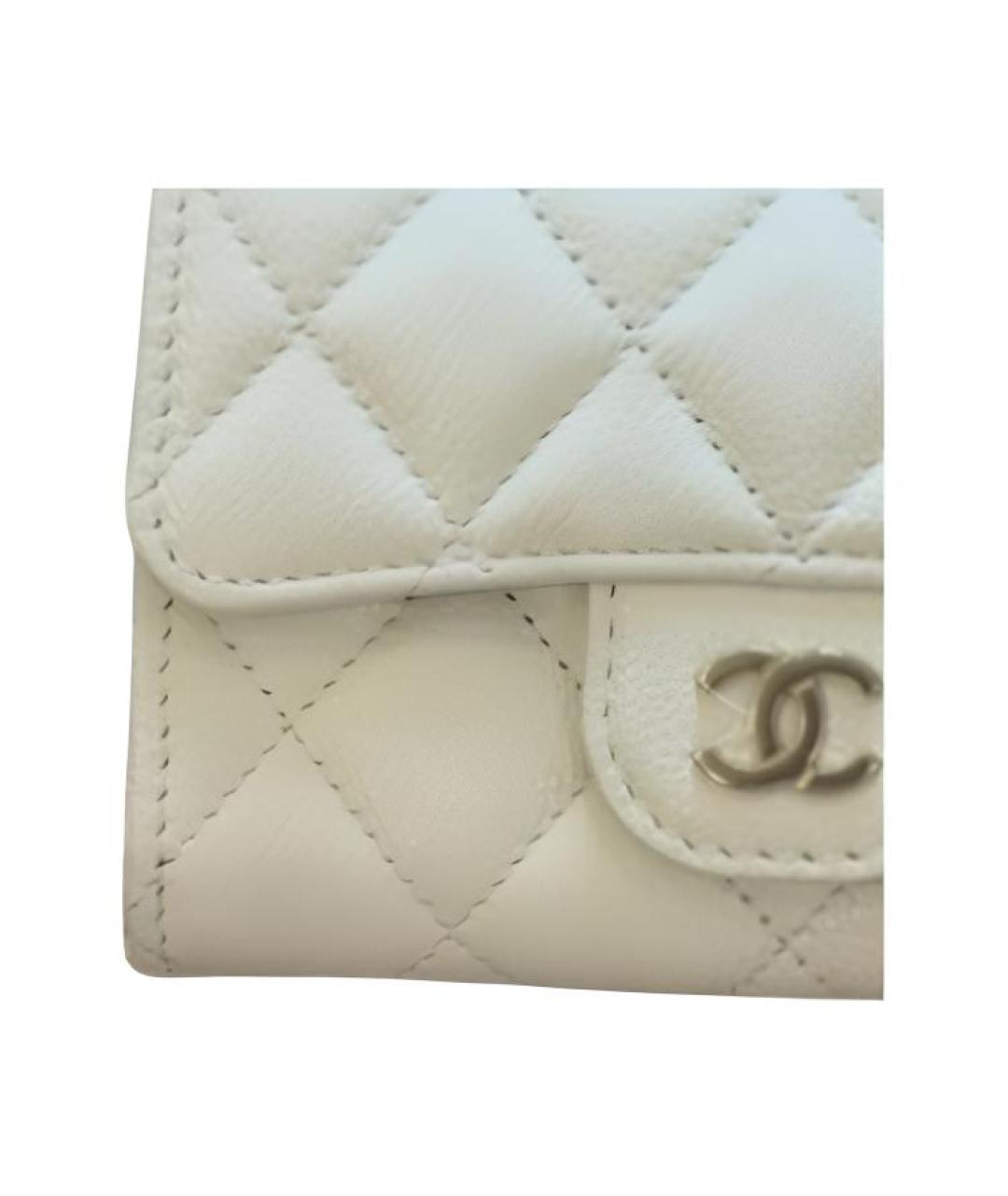 CHANEL Белый кожаный кардхолдер, фото 3