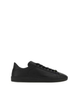 VALENTINO Низкие кроссовки / кеды