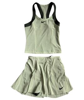 NIKE Спортивные костюмы