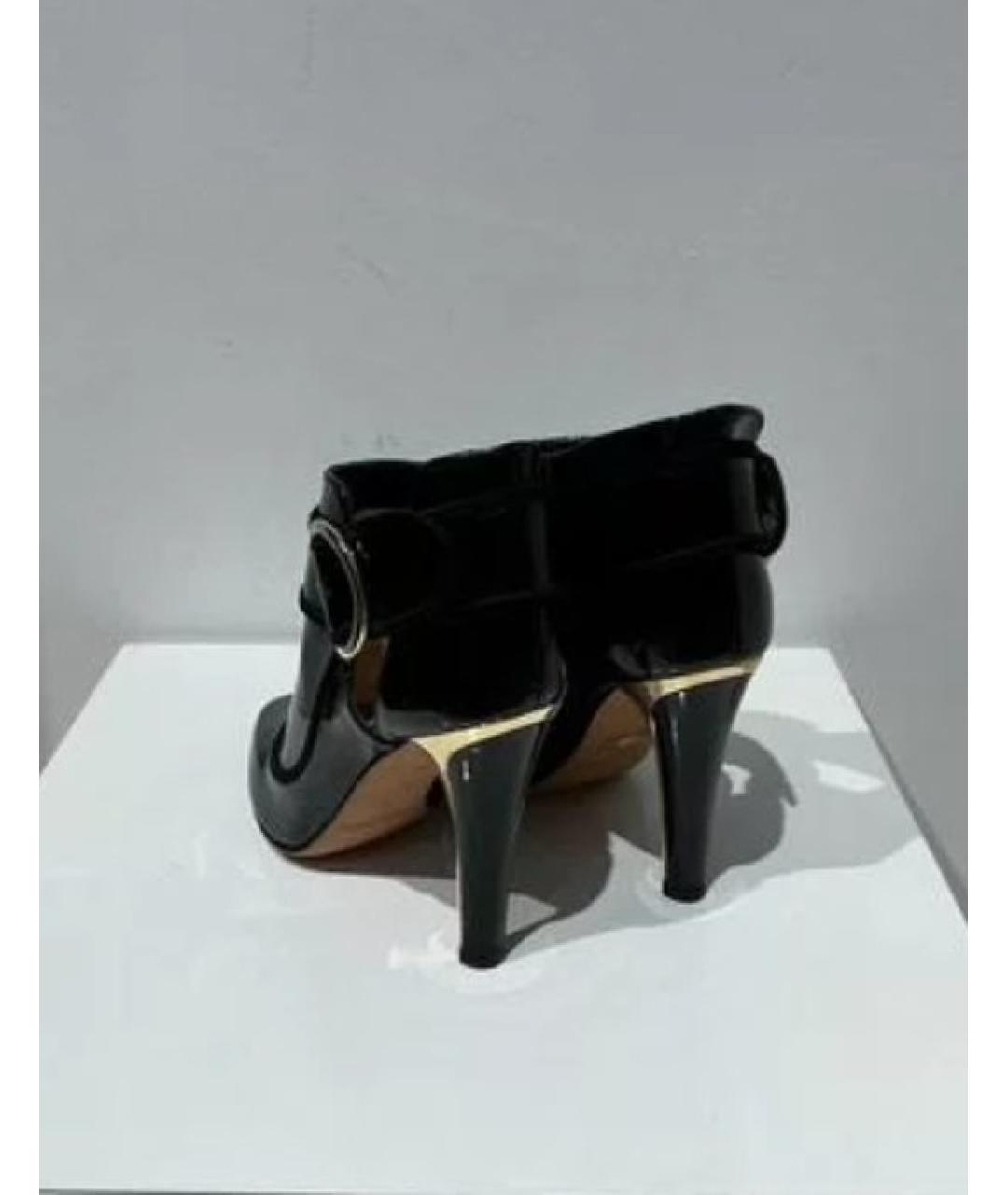 JIMMY CHOO Черные ботильоны из лакированной кожи, фото 4
