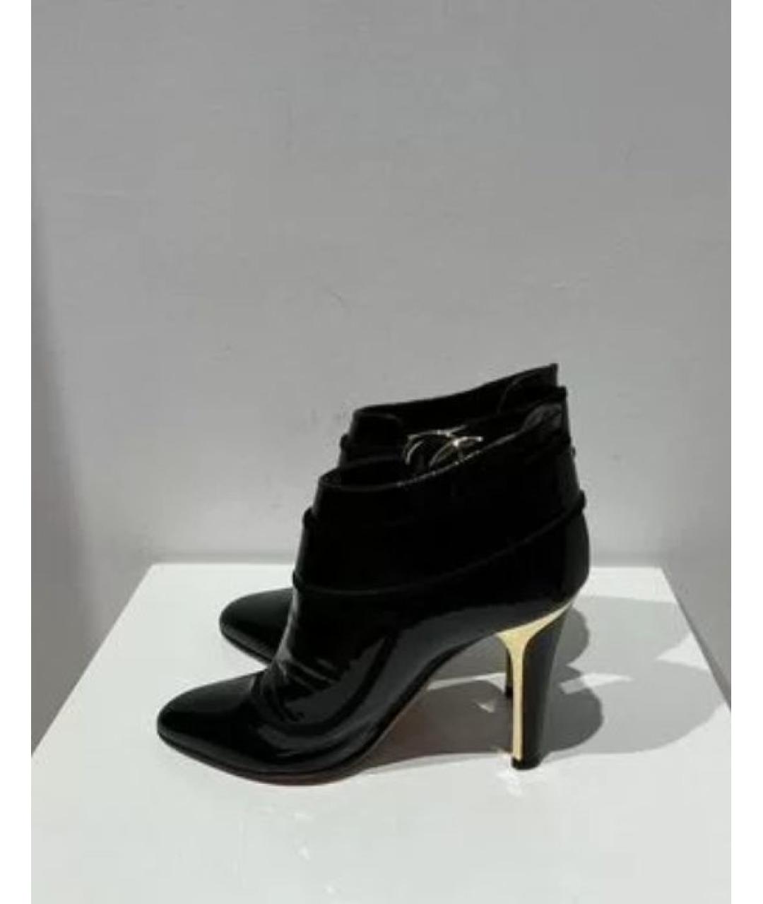 JIMMY CHOO Черные ботильоны из лакированной кожи, фото 3