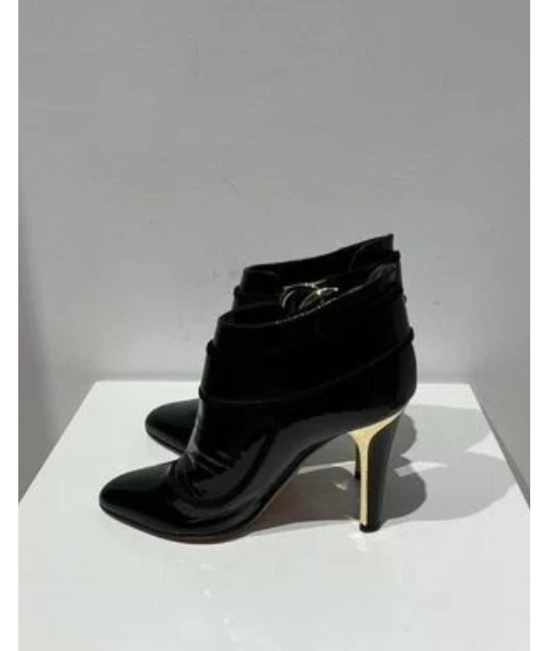 JIMMY CHOO Черные ботильоны из лакированной кожи, фото 5