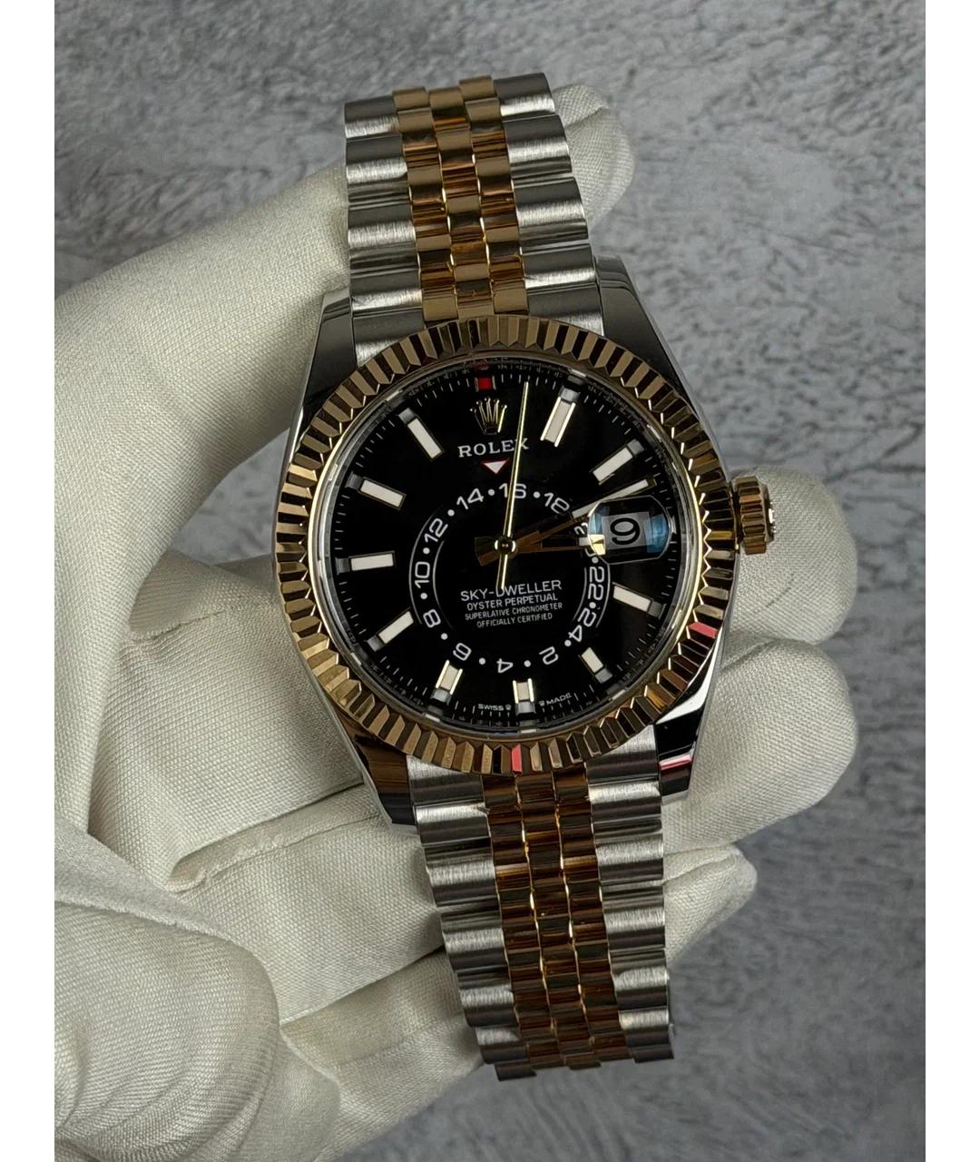 ROLEX Черные часы из желтого золота, фото 2