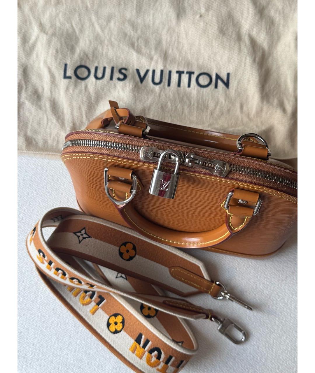 LOUIS VUITTON Коричневая кожаная сумка с короткими ручками, фото 3