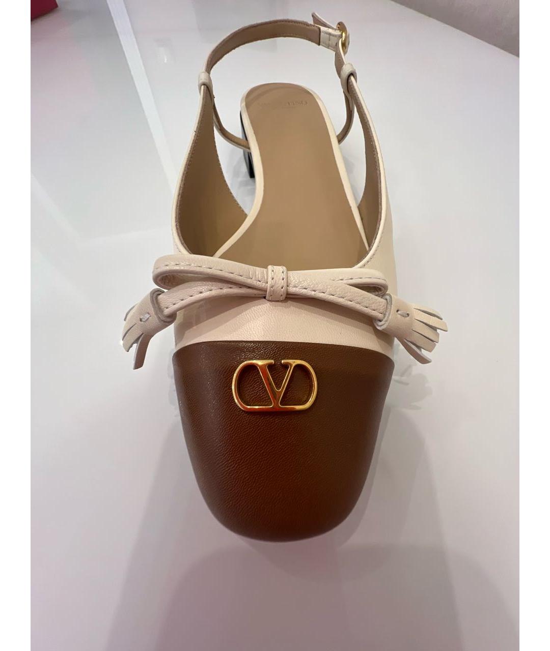 VALENTINO Бежевые кожаные туфли, фото 5
