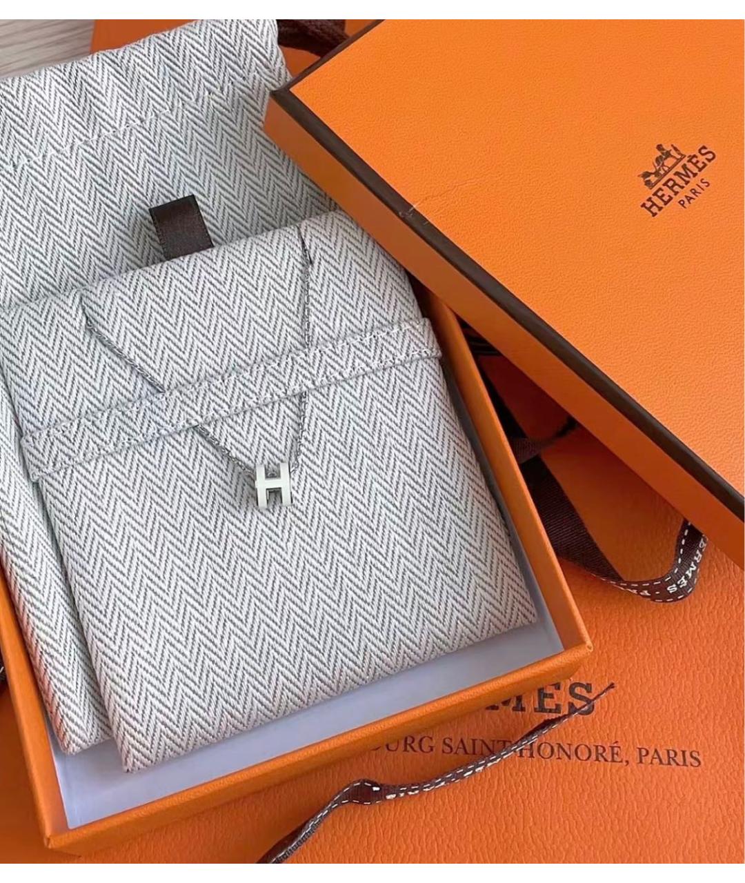HERMES Белая металлическая подвеска, фото 4