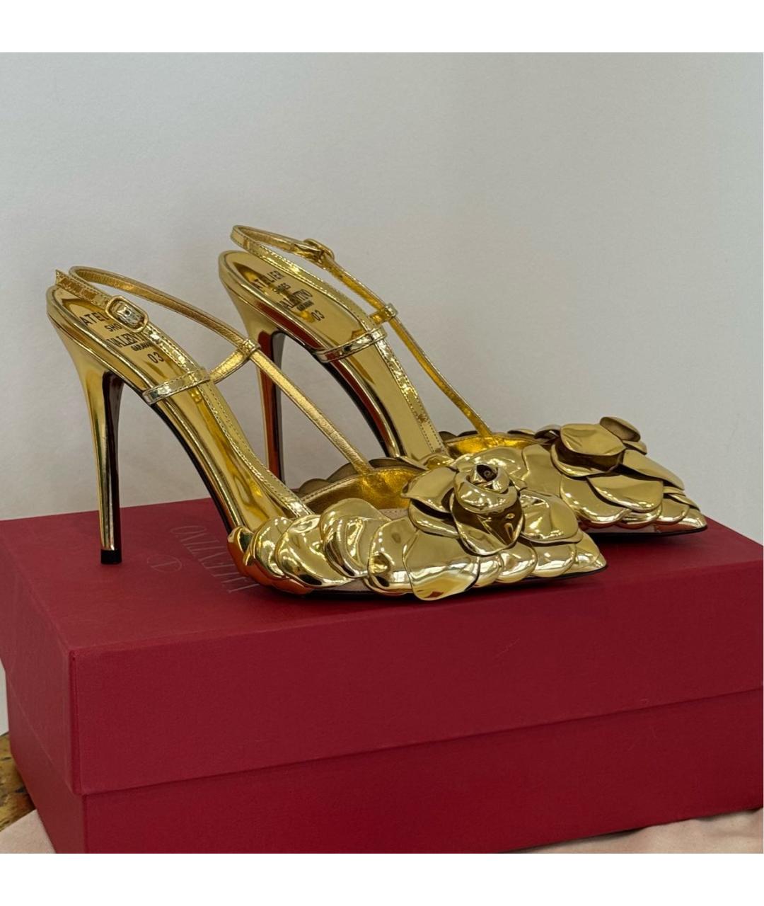 VALENTINO Золотые кожаные туфли, фото 2