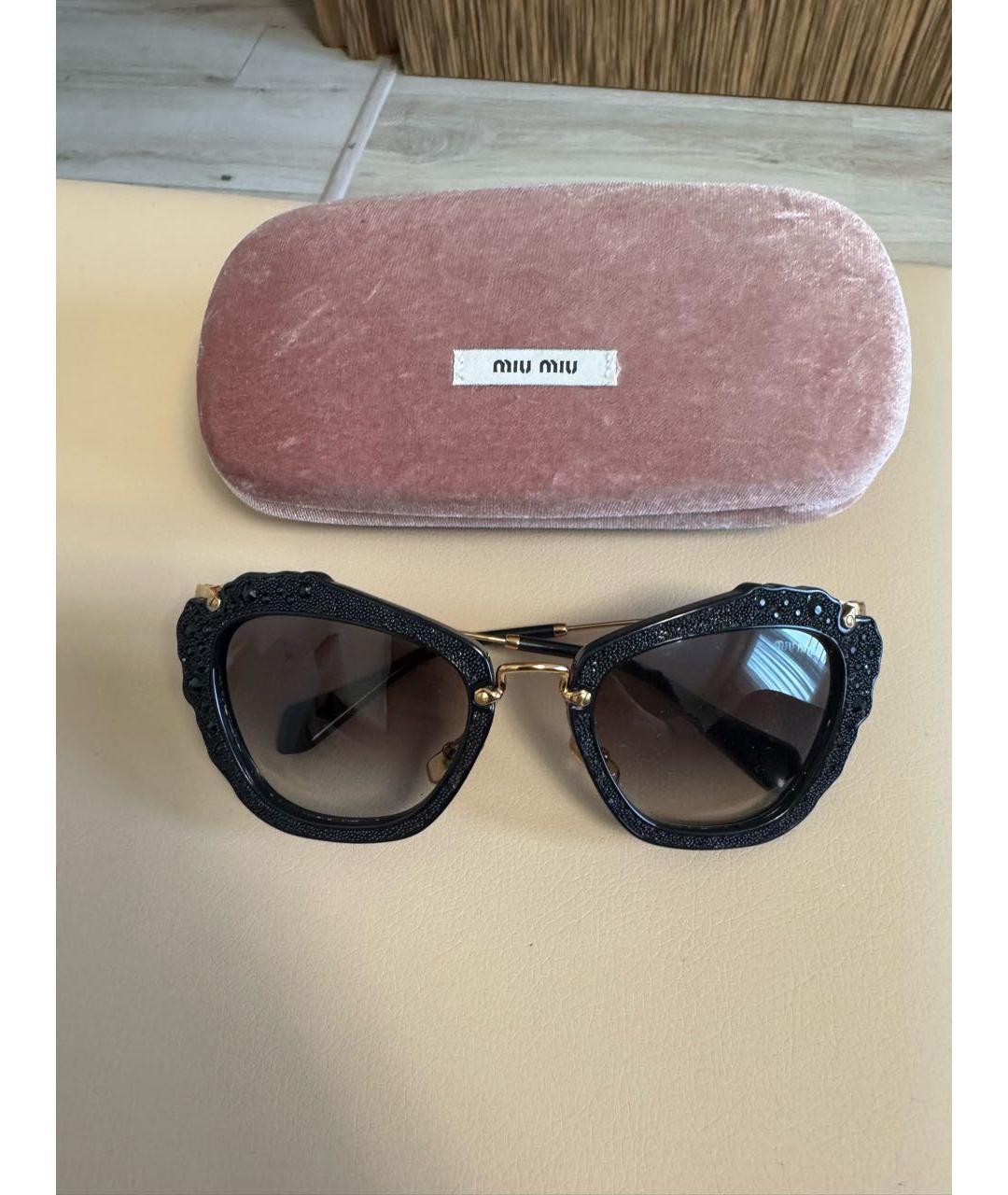 MIU MIU Черные пластиковые солнцезащитные очки, фото 3