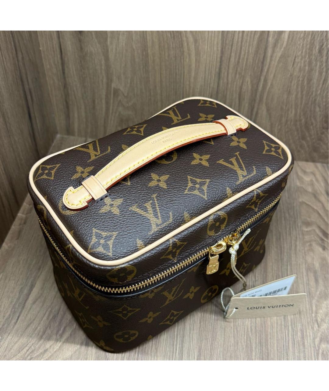 LOUIS VUITTON Коричневая кожаная косметичка, фото 5