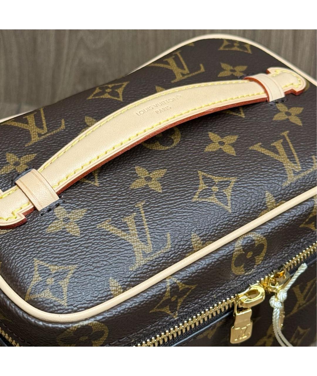 LOUIS VUITTON Коричневая кожаная косметичка, фото 6