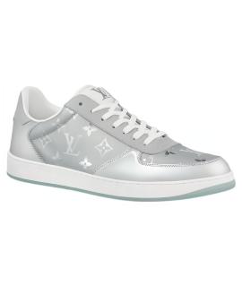 LOUIS VUITTON Низкие кроссовки / кеды