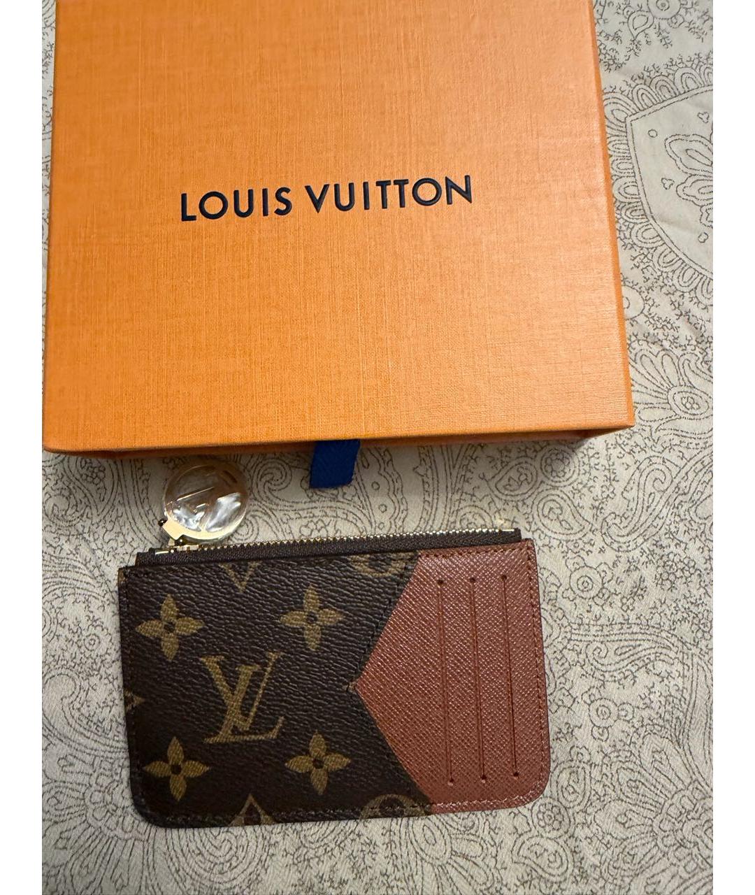 LOUIS VUITTON Коричневый кожаный кардхолдер, фото 6