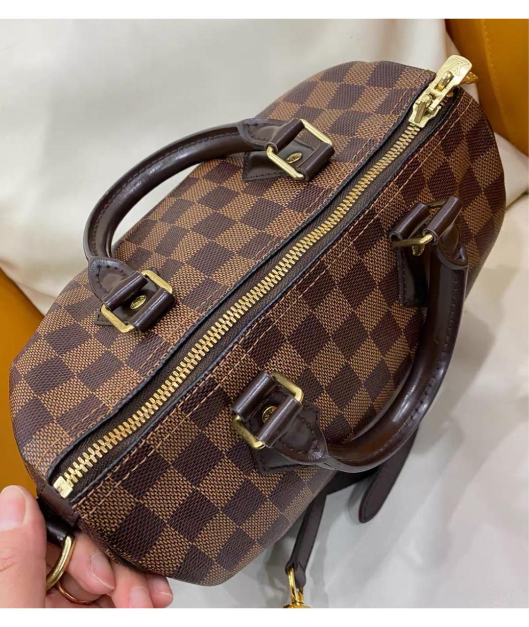 LOUIS VUITTON Коричневая кожаная сумка через плечо, фото 6