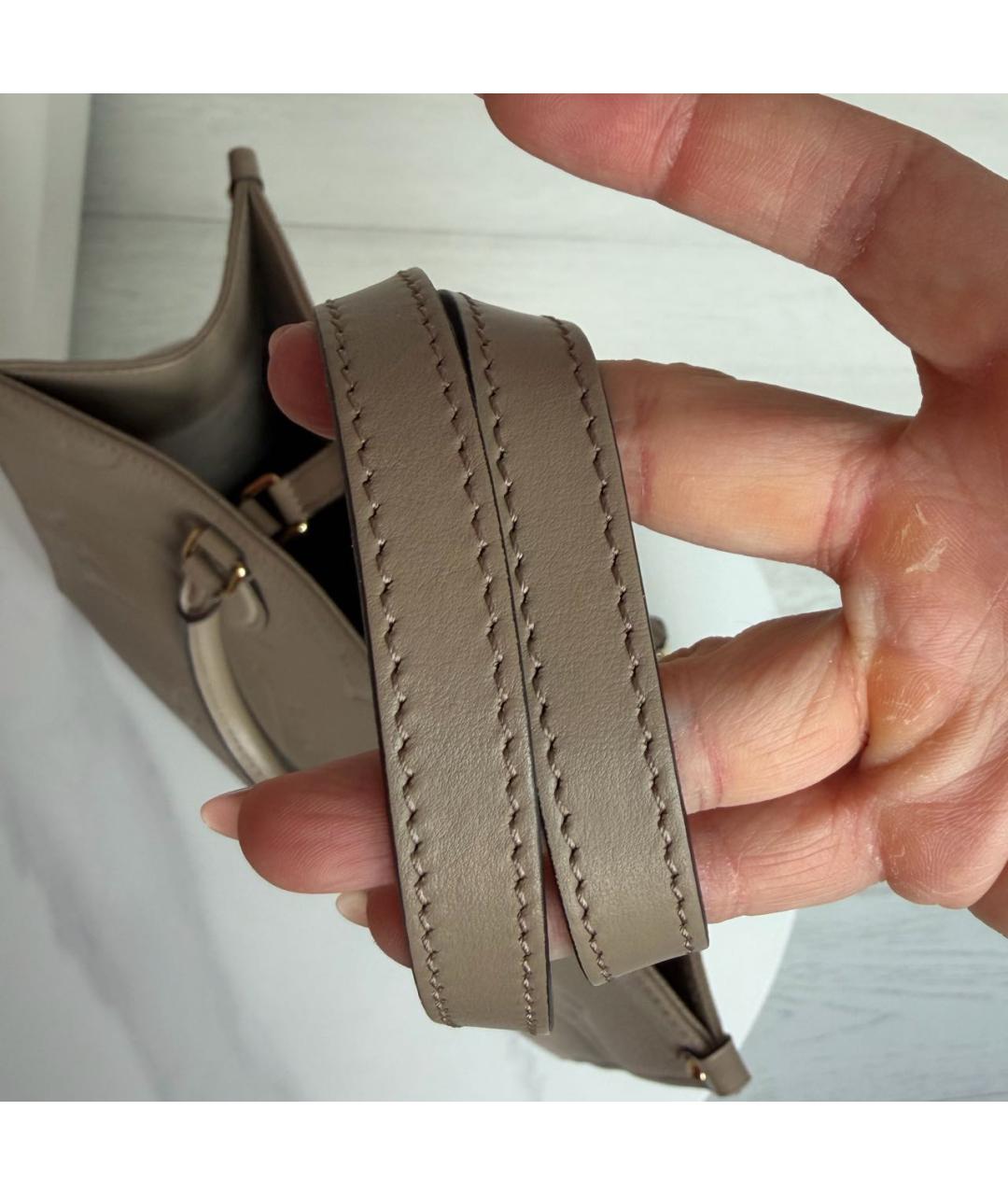 LOUIS VUITTON Бежевая кожаная сумка тоут, фото 5