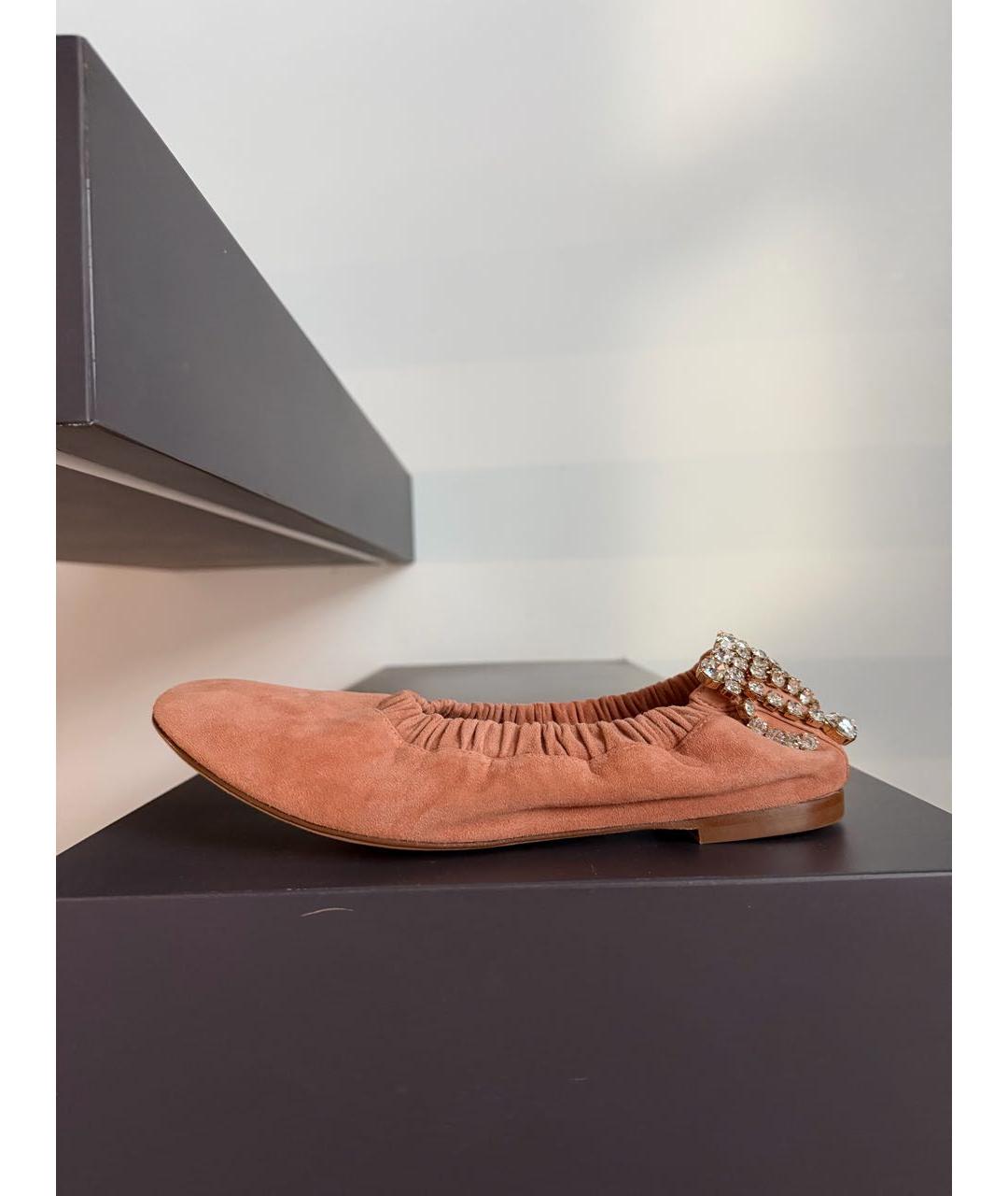 STUART WEITZMAN Коралловые замшевые балетки, фото 8