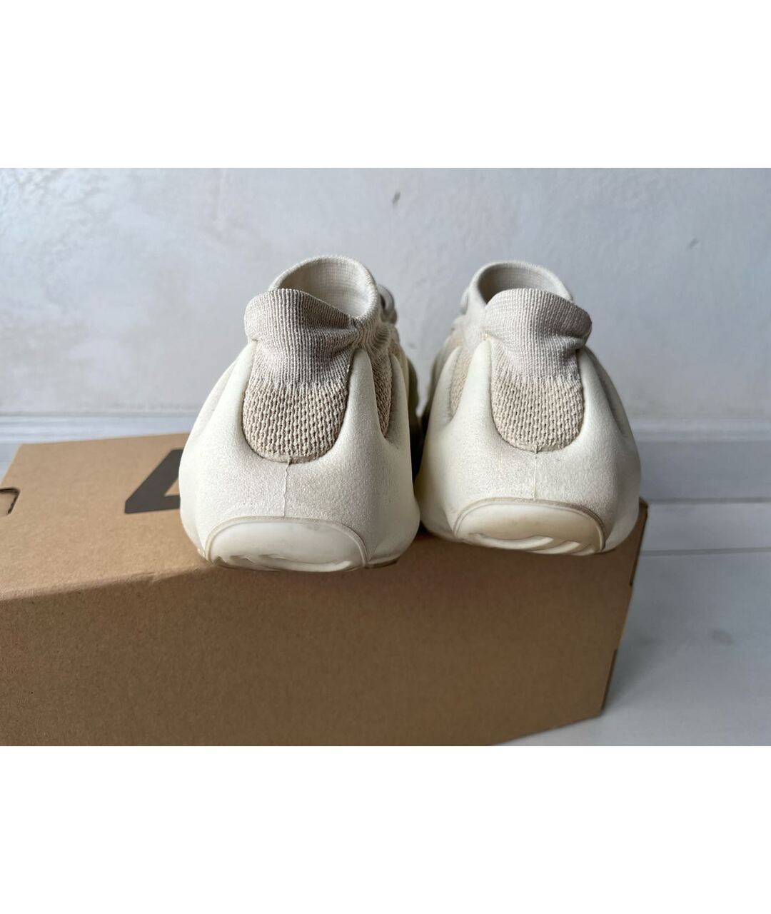 ADIDAS YEEZY Бежевые текстильные кроссовки, фото 4