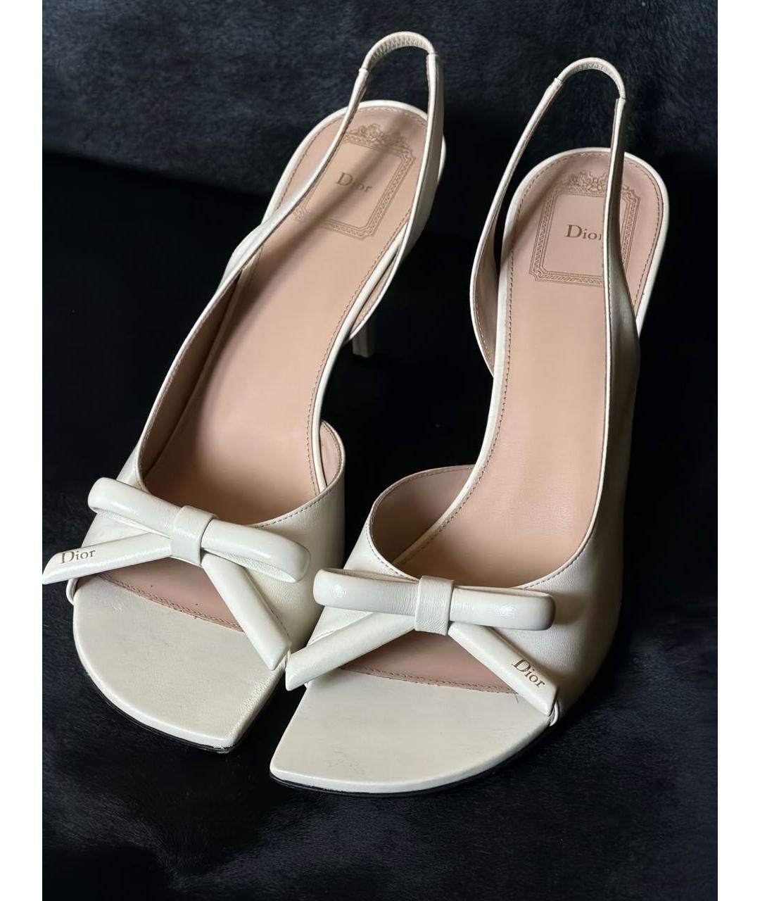 CHRISTIAN DIOR Белые кожаные босоножки, фото 4