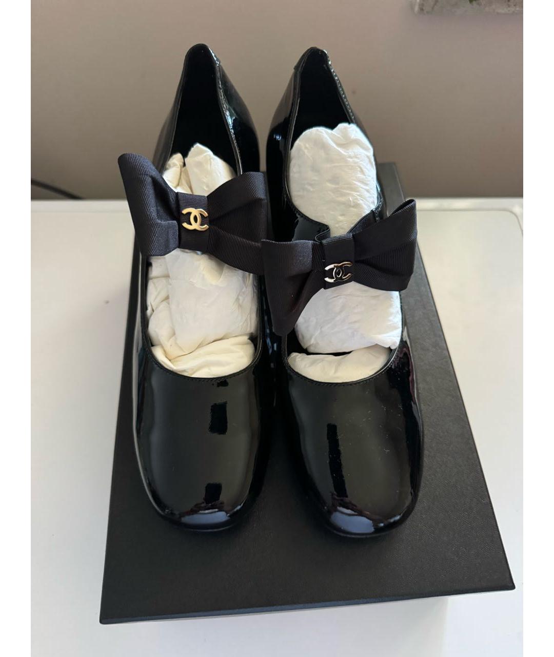 CHANEL Черные туфли из лакированной кожи, фото 2