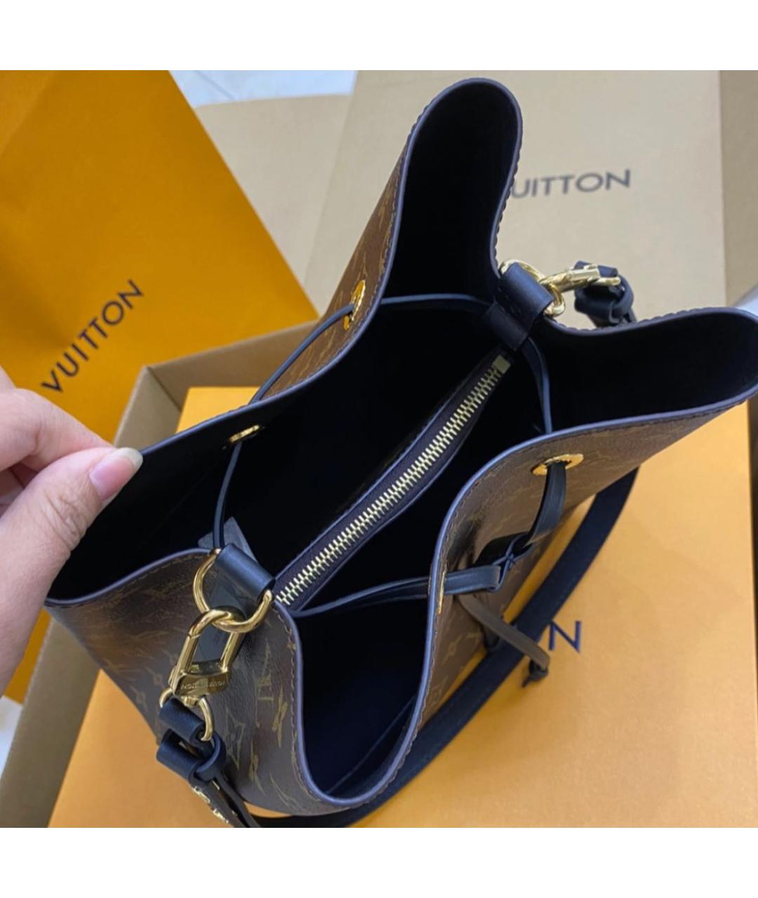 LOUIS VUITTON Коричневая кожаная сумка через плечо, фото 7