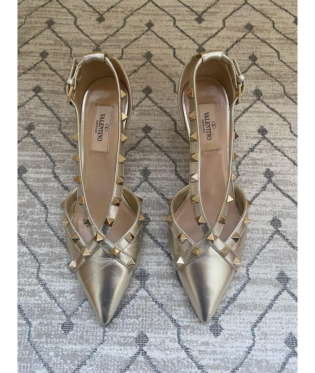 VALENTINO Золотые кожаные лодочки на низком каблуке, фото 4
