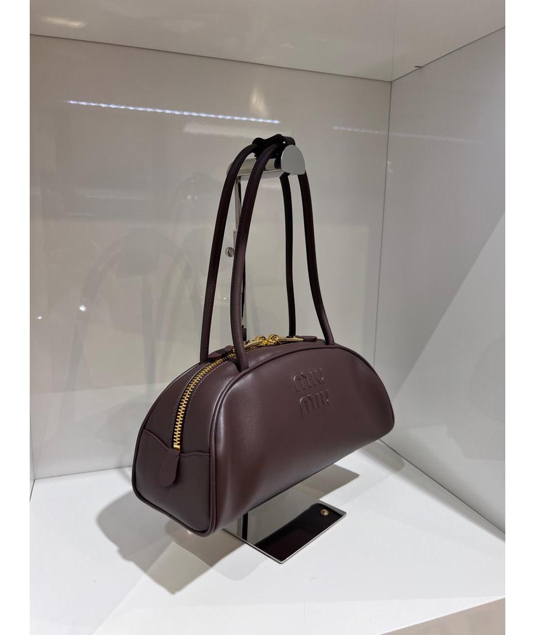 MIU MIU Коричневая кожаная сумка с короткими ручками, фото 2