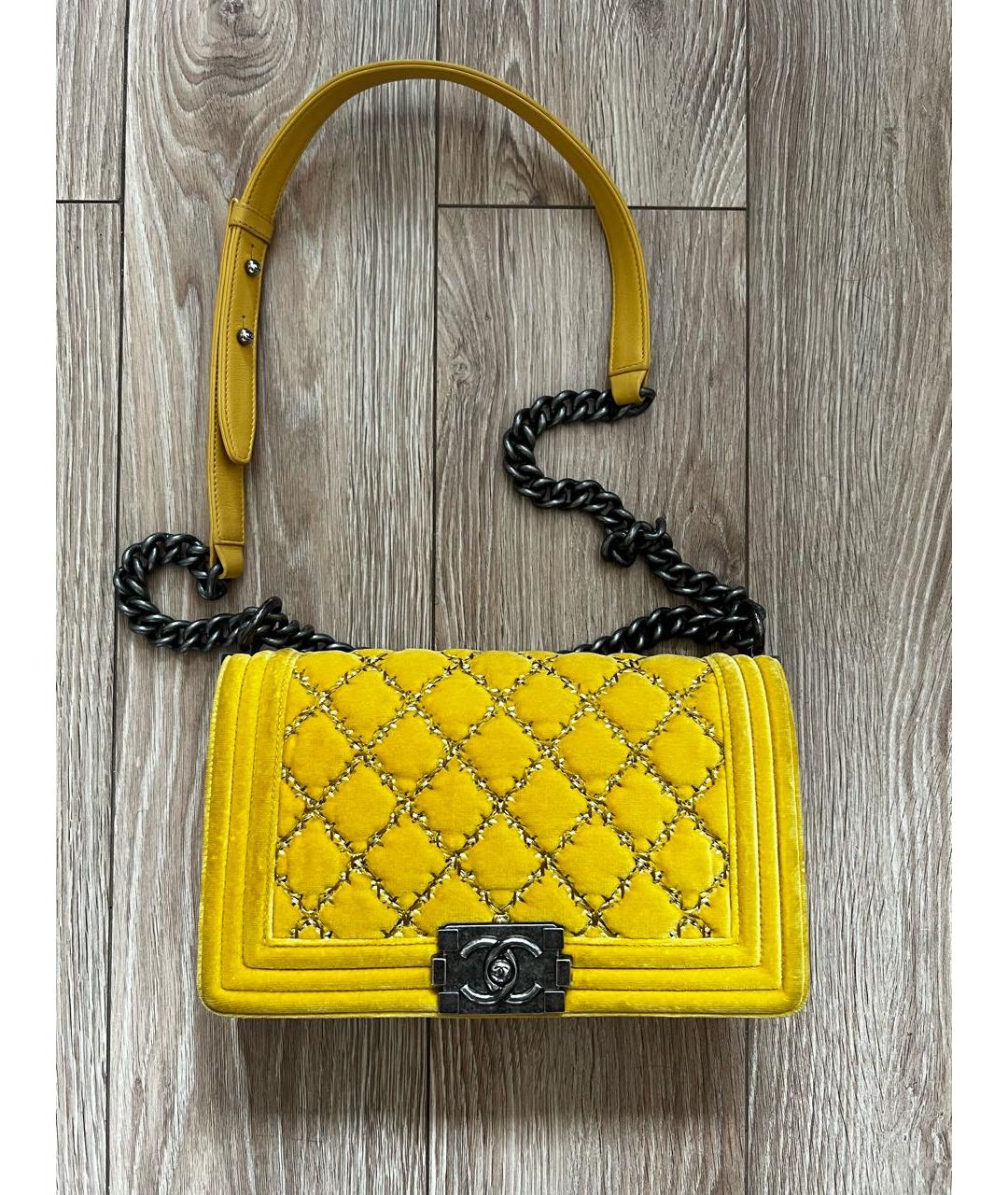 CHANEL Желтая бархатная сумка через плечо, фото 5