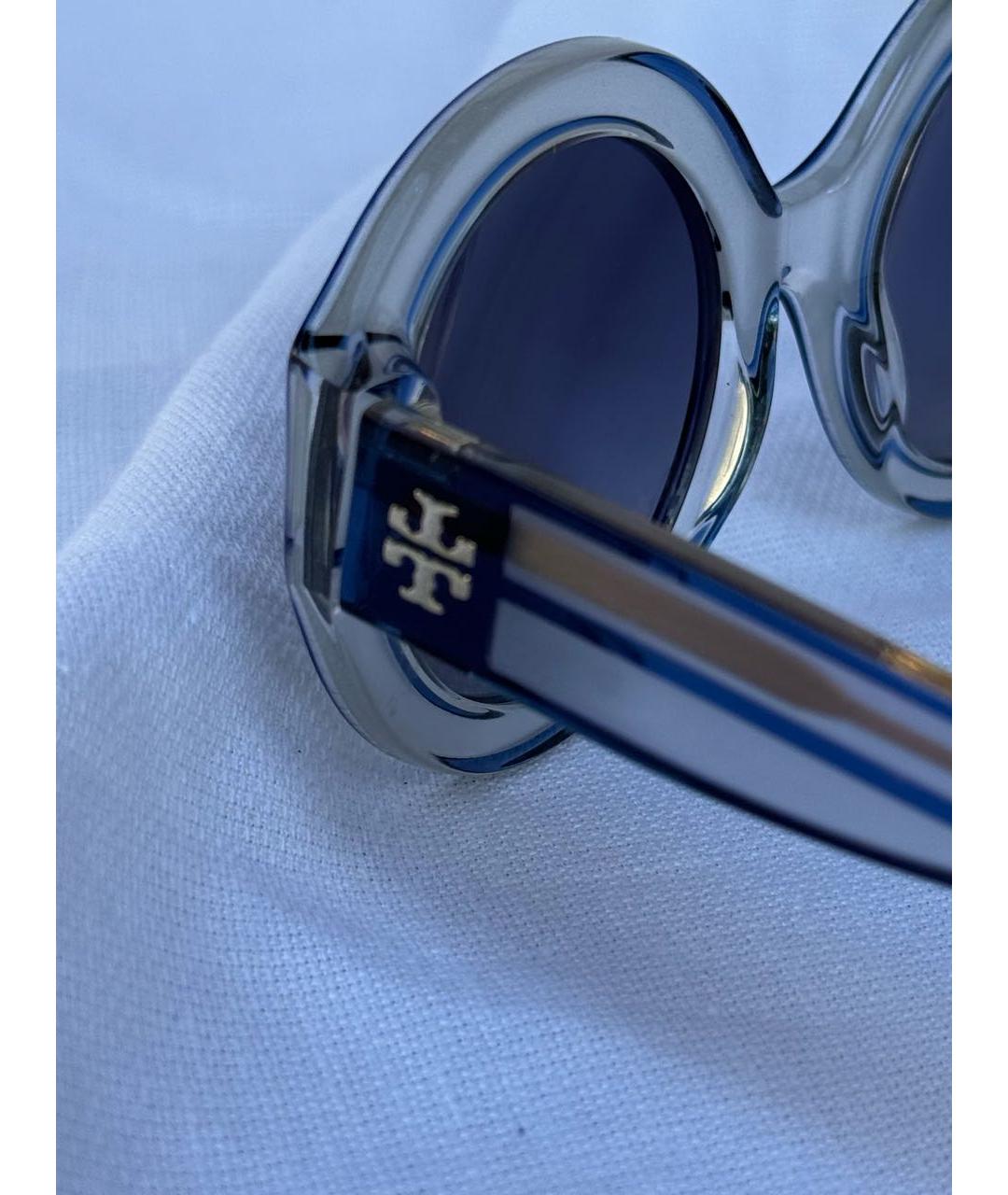 TORY BURCH Голубые пластиковые солнцезащитные очки, фото 3