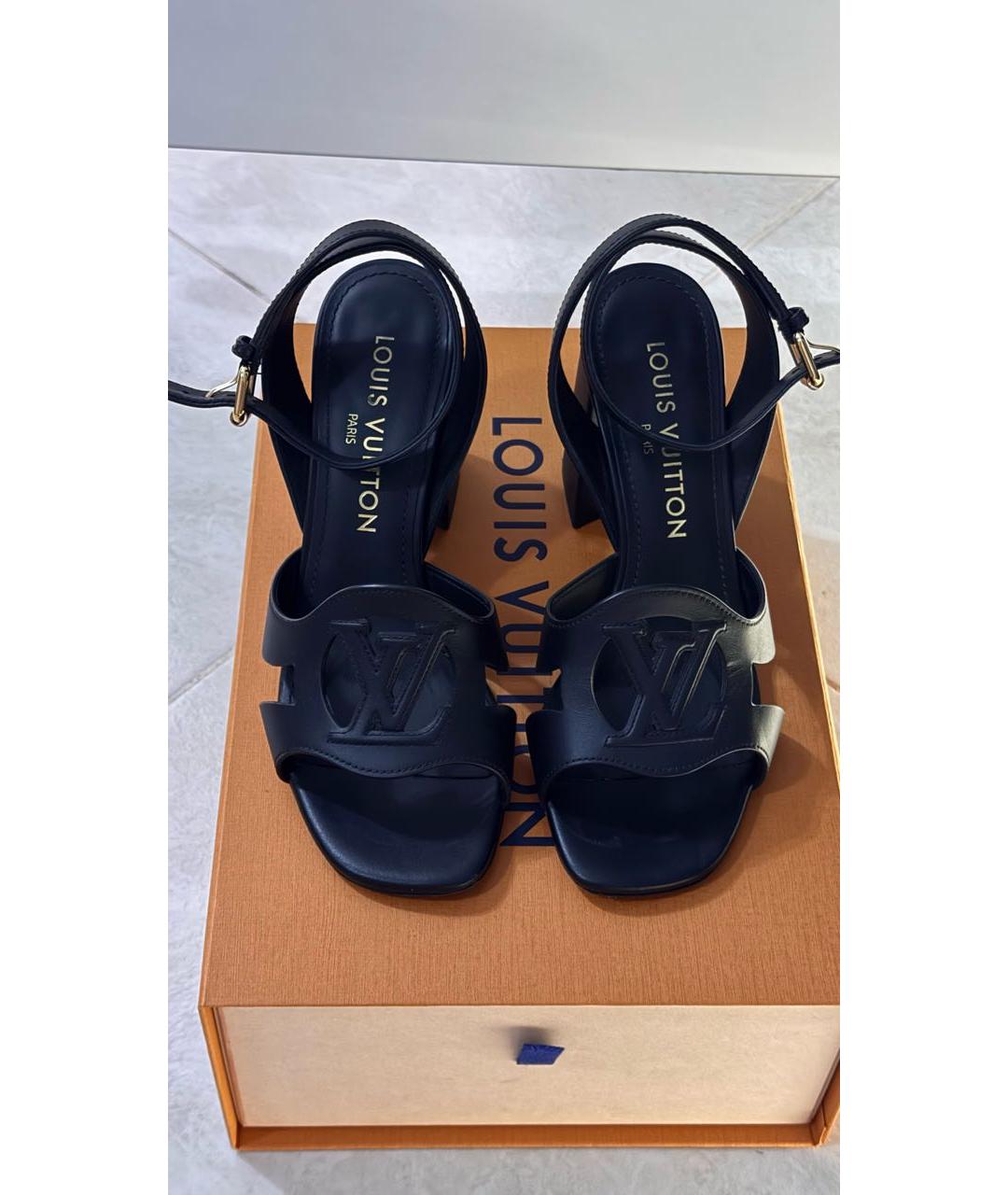 LOUIS VUITTON Черные кожаные босоножки, фото 2