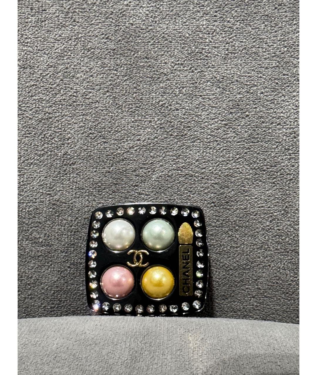 CHANEL Черная пластиковая булавка / брошь, фото 5