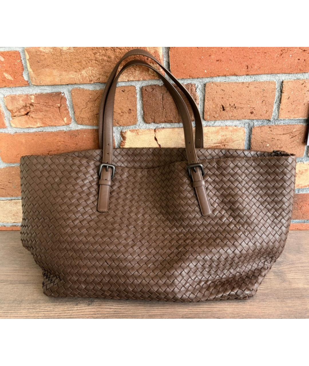BOTTEGA VENETA Коричневая кожаная сумка тоут, фото 10