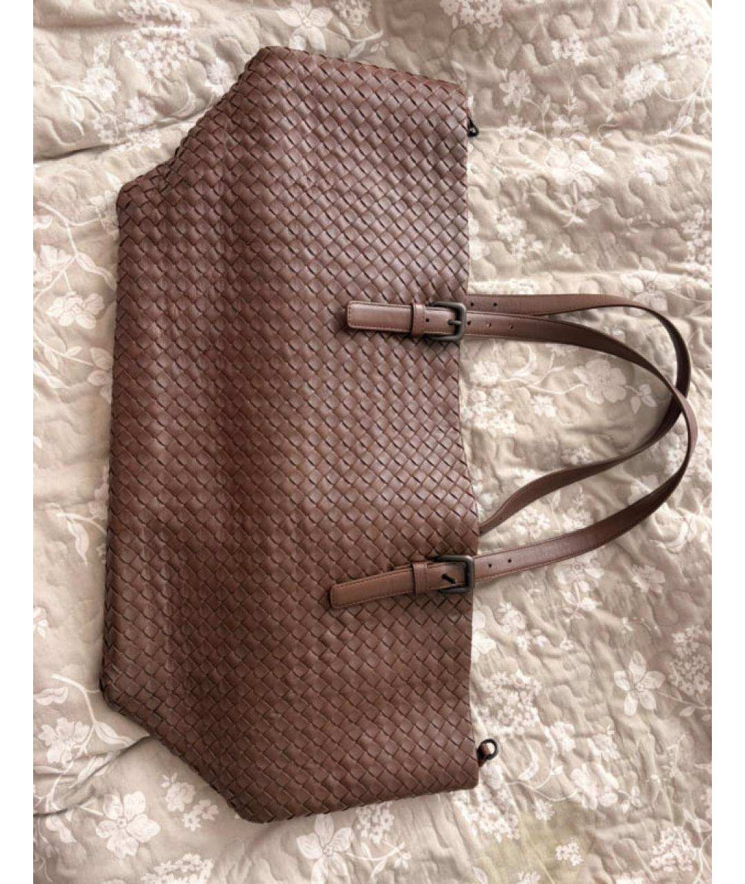 BOTTEGA VENETA Коричневая кожаная сумка тоут, фото 4