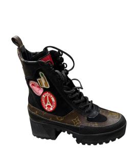 LOUIS VUITTON Ботинки