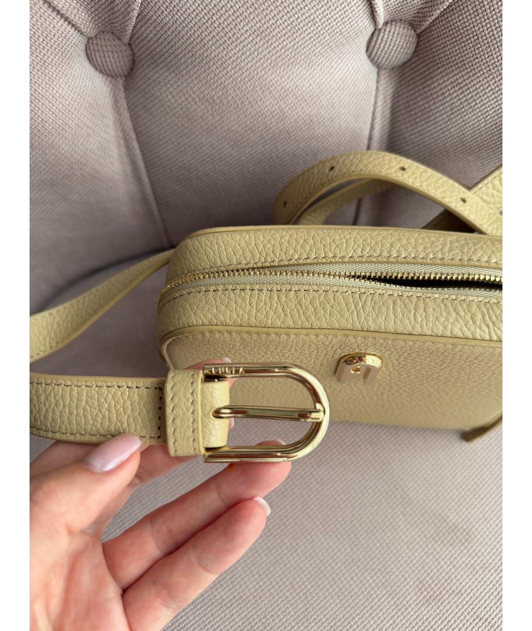 FURLA Бежевая кожаная поясная сумка, фото 5