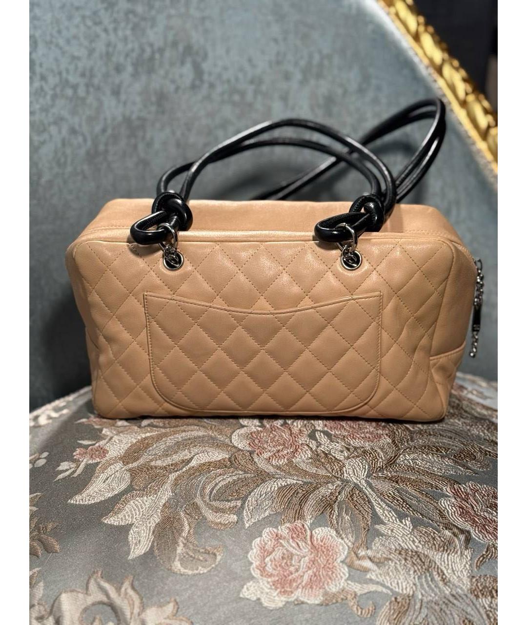 CHANEL Бежевая кожаная сумка с короткими ручками, фото 4