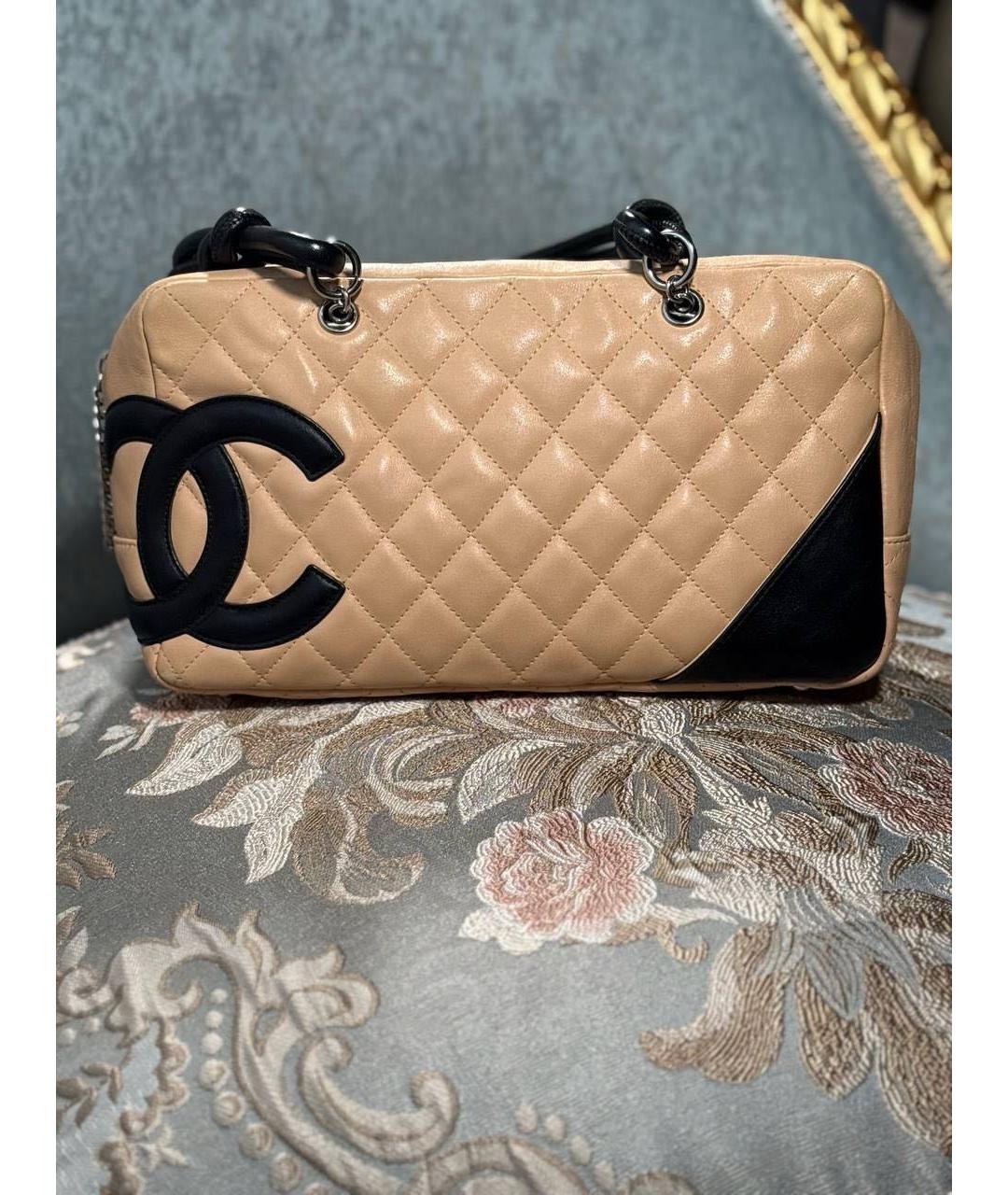 CHANEL Бежевая кожаная сумка с короткими ручками, фото 3