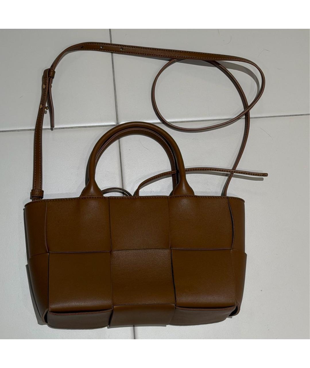 BOTTEGA VENETA Коричневая кожаная сумка тоут, фото 2