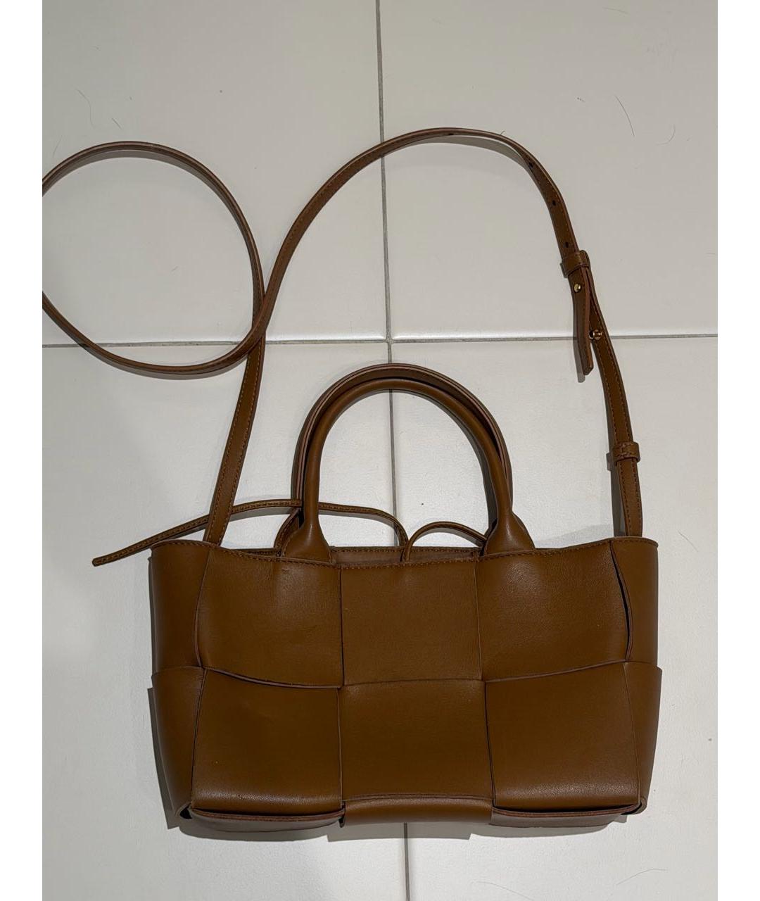 BOTTEGA VENETA Коричневая кожаная сумка тоут, фото 3