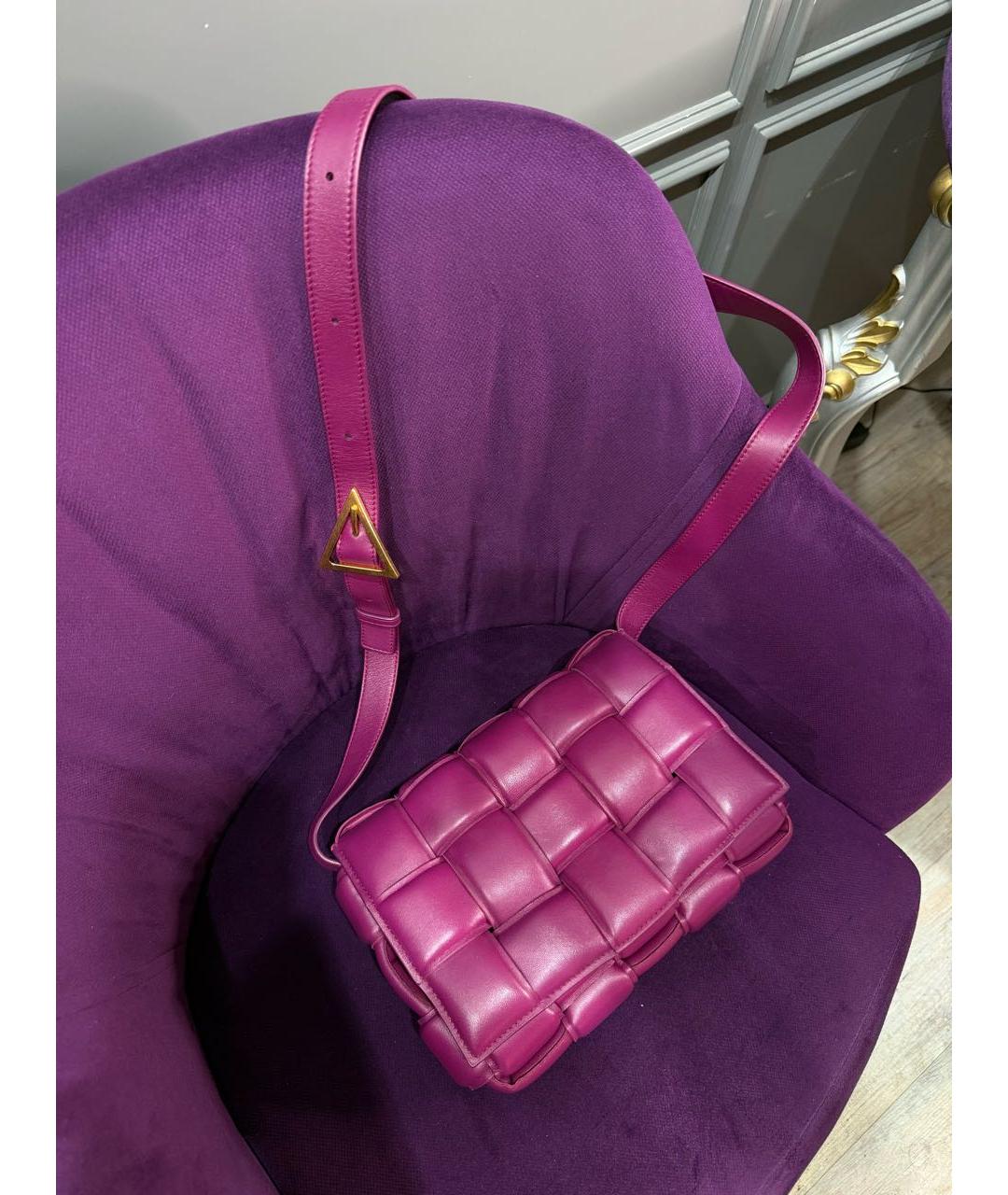 BOTTEGA VENETA Фуксия кожаная сумка через плечо, фото 2